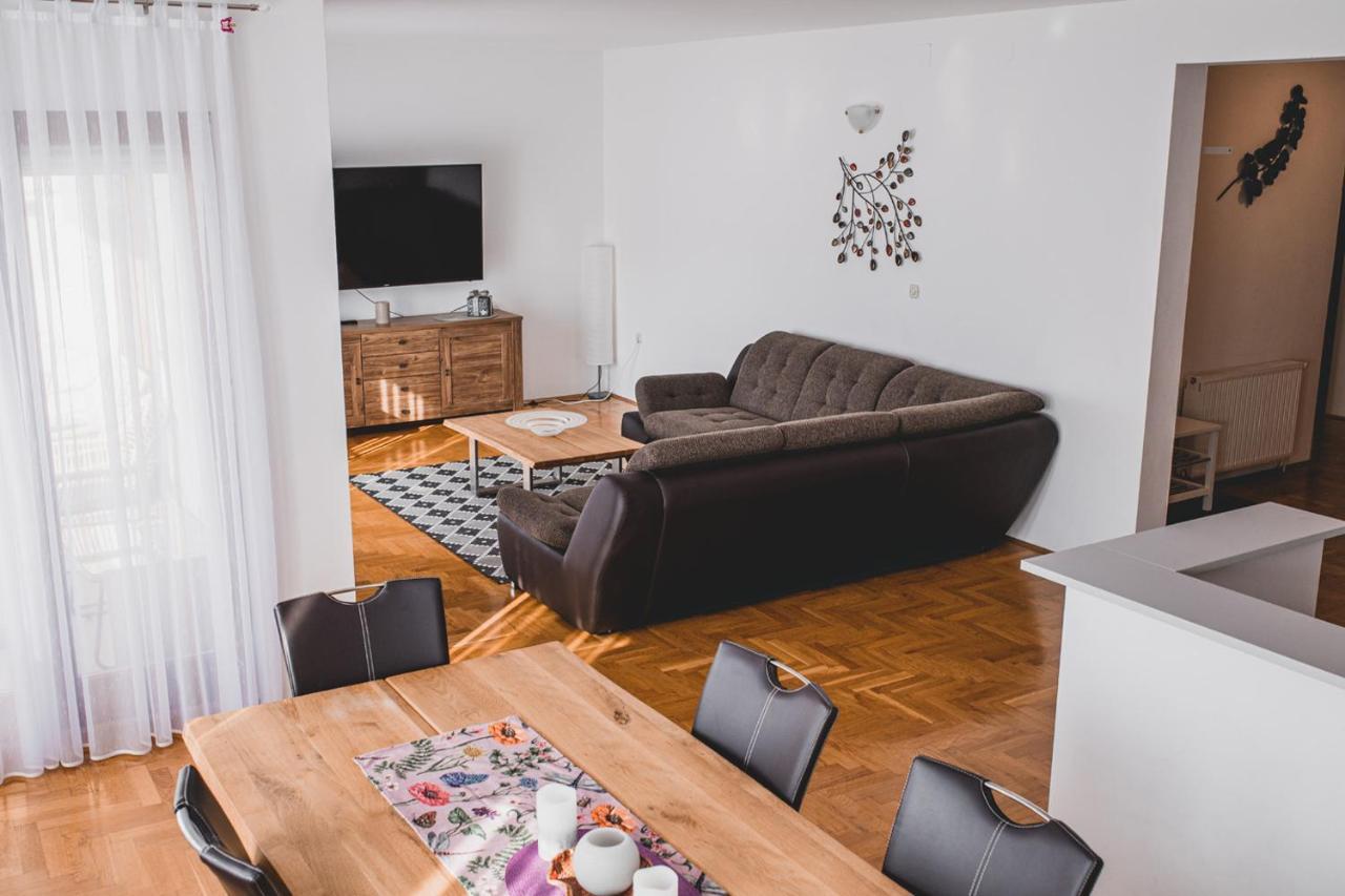 Helles 3 Schlafzimmer Apartment Zwischen Zagreb Zentrum & Natur Экстерьер фото