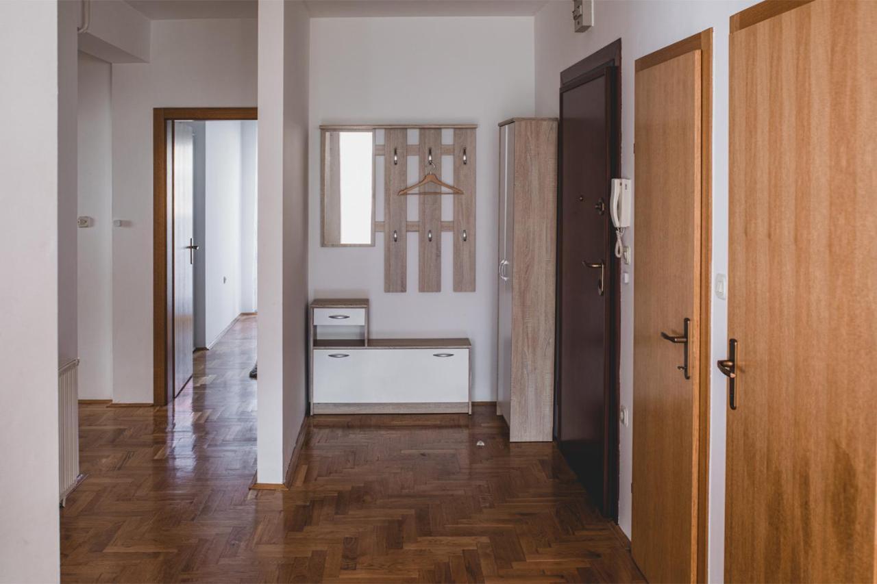 Helles 3 Schlafzimmer Apartment Zwischen Zagreb Zentrum & Natur Экстерьер фото